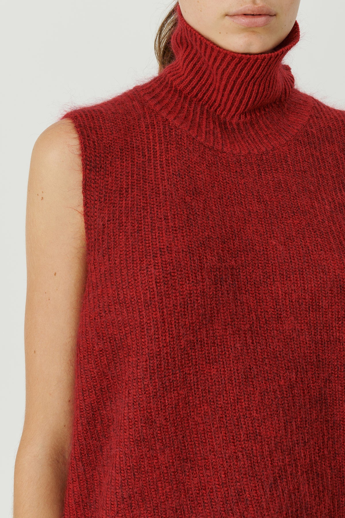 SOULLAND Eira Vest Knitwear Red