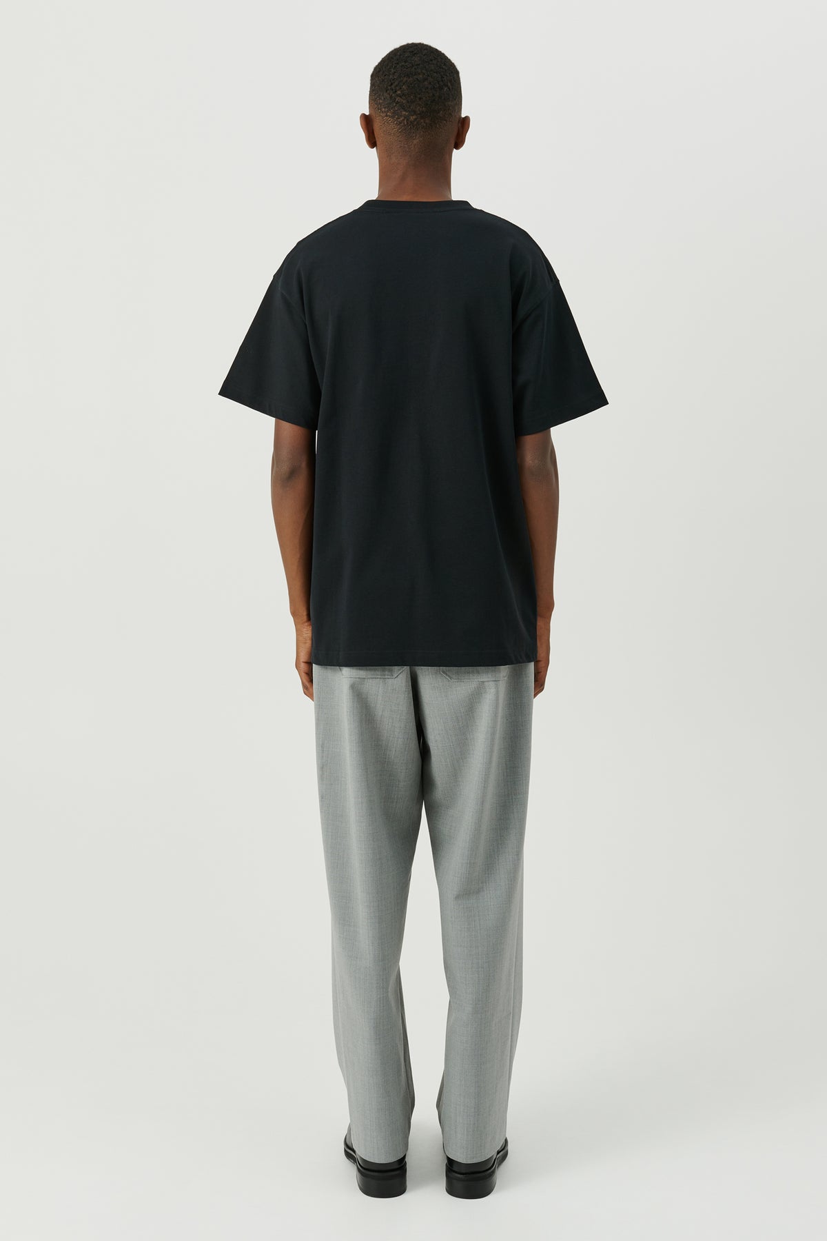 SOULLAND Kai Beaded Logo T-shirt T-shirt Black