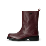 DELAWARE structured leather boots